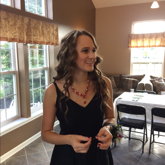 Black mini dress - Picture 2 of 6